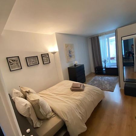 Appartement Champs Elysees Trocadero Paris Exterior photo